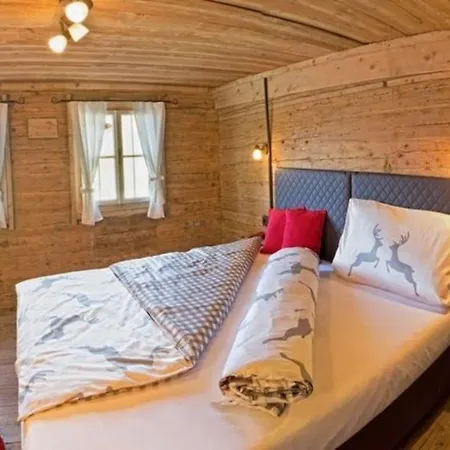 בית נופש Bergchalet Heidialm